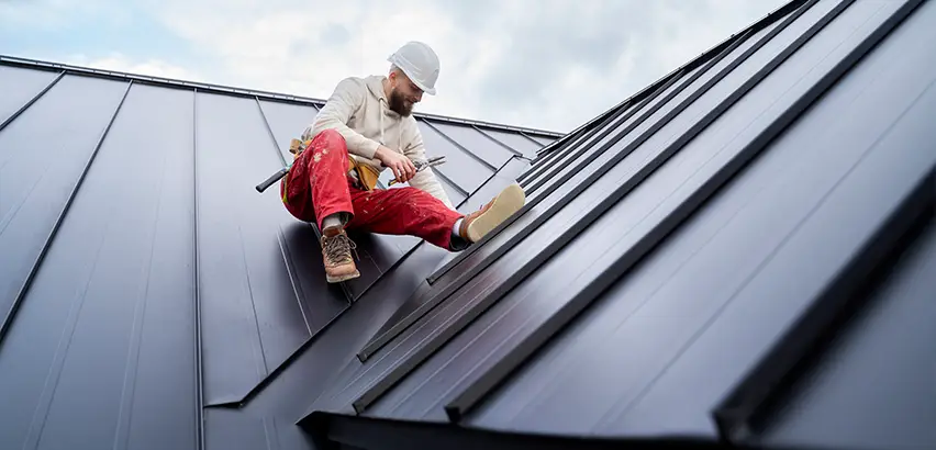Professional Roof Valley Installation Services in Lakewood, WA