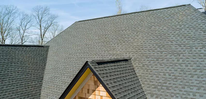 Replacing Vinyl Siding With Cedar Shingles in Lakewood