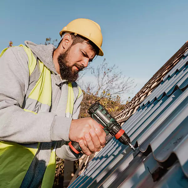 Why Lakewood, WA Property Owners Choose Lakewood Roofing Pro for Roof Restoration?