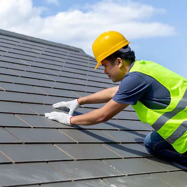 Why Lakewood Homeowners Choose Lakewood Roofing Pro for Standing Seam Metal Roofing Service?