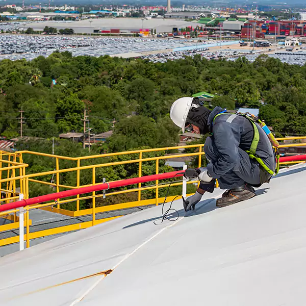 Why Lakewood Roofing Pro Is Lakewood's Trusted TPO Roofing Team?